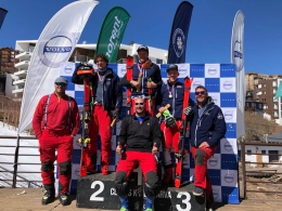 Vítezná obsada včetně trenérů Filipa Marka, Michala Kunsta a Tomáše Klinského st.