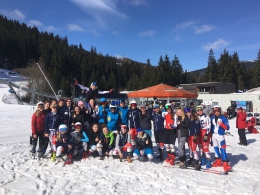 parta závodníků děkuje Skiáreálu za trénink před MČR