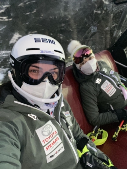 Martina Dubovská s fyzioterapeutkou Juditou Smčkovou ve Flachau 